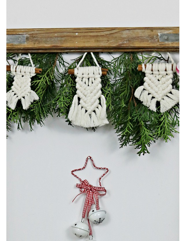 Christmas mini macrame - free pattern