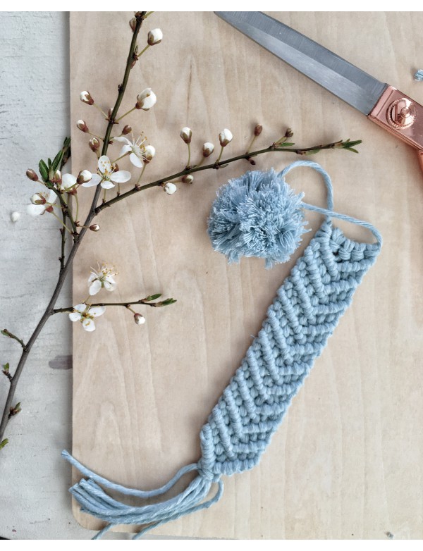 Macrame bookmark Bobbiny