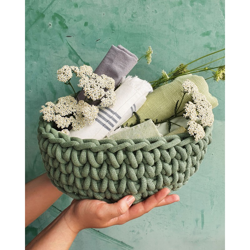 Jumbo Crochet Basket | DIY | Free Pattern | Bobbiny