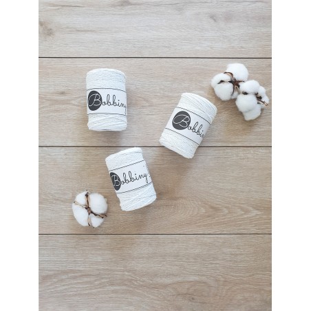 Off White macrame cotton rope 3ply 1.5mm 100m | Bobbiny