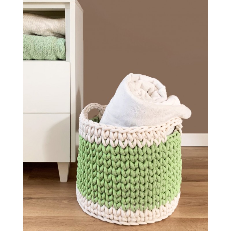 Chunky Crochet Basket | Free pattern | Bobbiny | DIY | Crochet