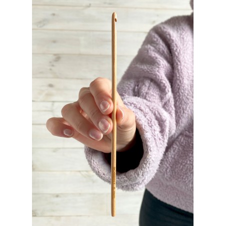 Wooden crochet hooks | BOBBINY